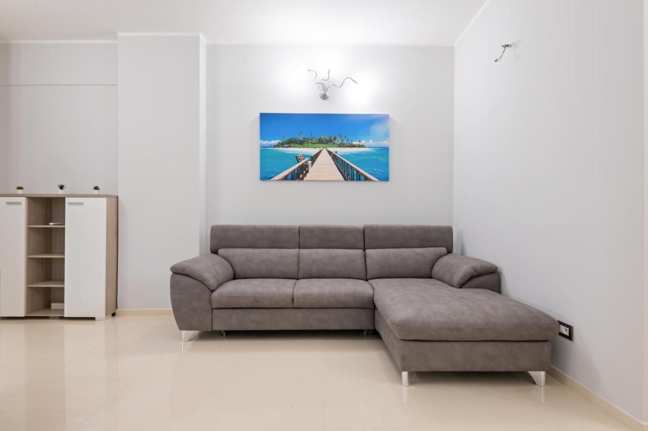 Modern Flat 250 Mt From The Sea - Albissola Marina Exterior photo